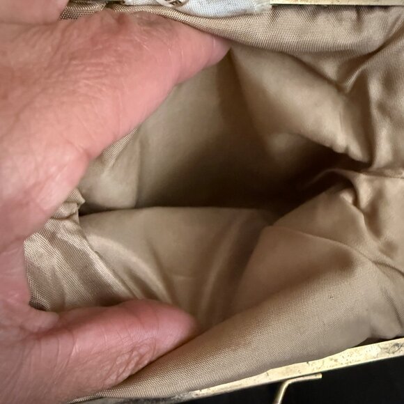 Delill Vintage Gold Evening Bag With Chain Strap & Snap Closure - Picture 6 of 7